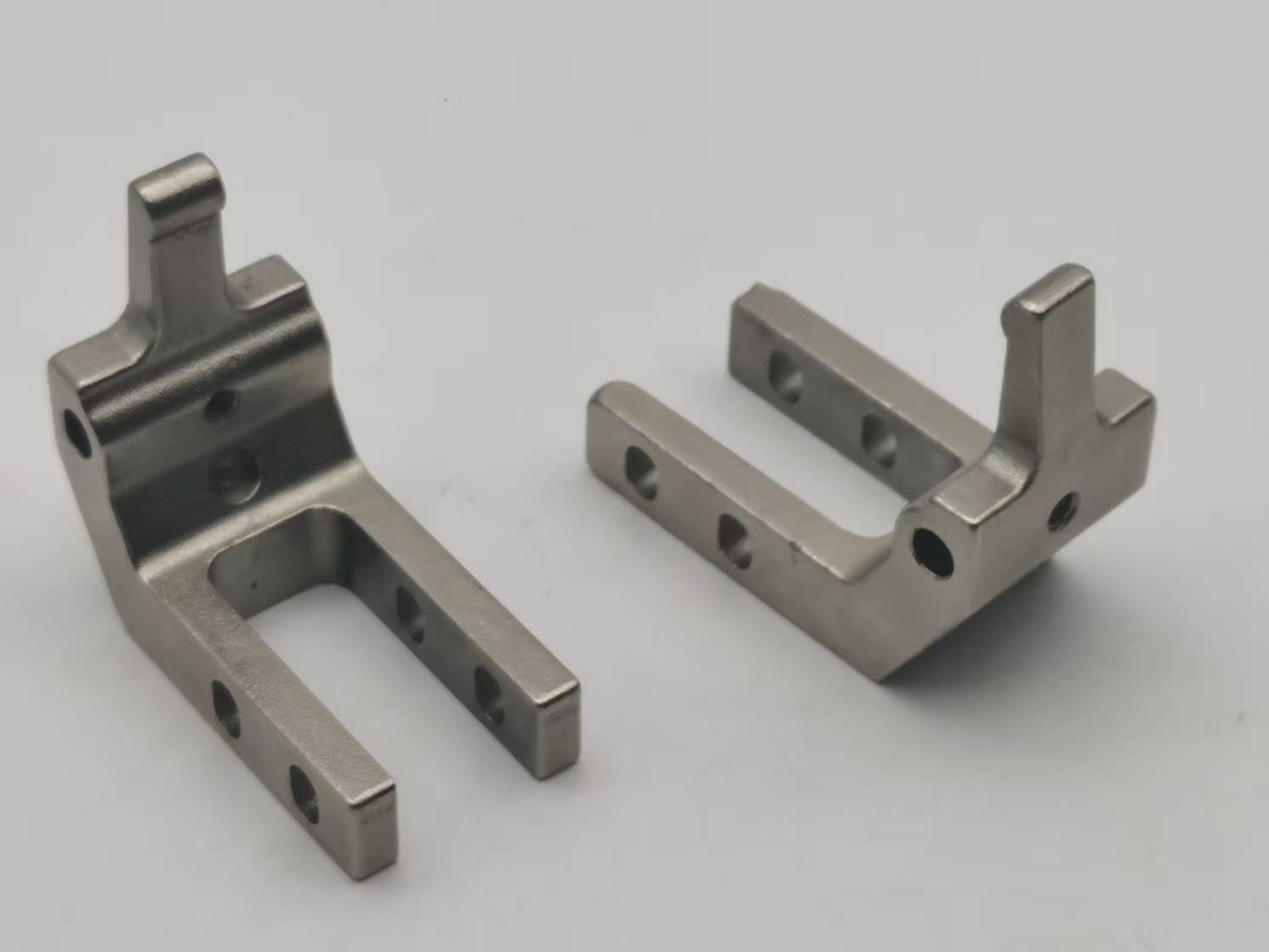 การลงทุนหล่อโลหะผสมเหล็กก้านหมุนอัตโนมัติ